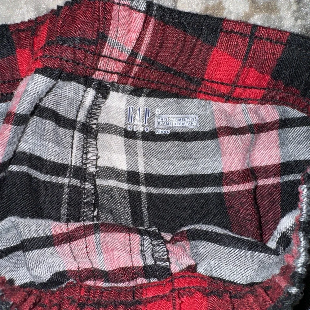 Gap Kid Boys Pajamas Pants Holiday Xmas Red Traditional plaid 6 Sleep